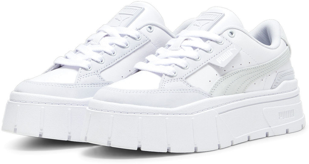 Кроссовки женские