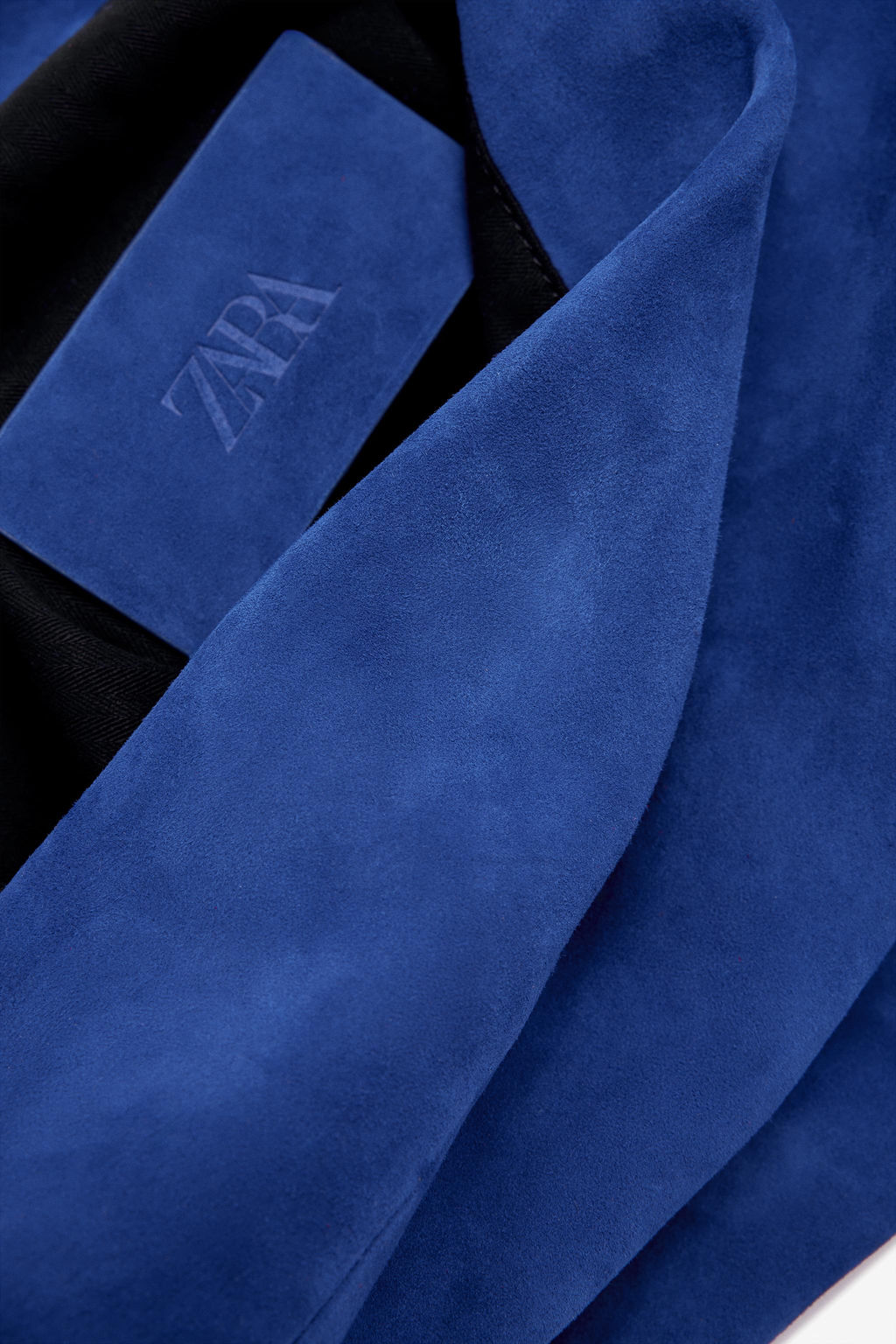 LIMITED EDITION SPLIT SUEDE MAXI CLUTCH - Zara фото 6