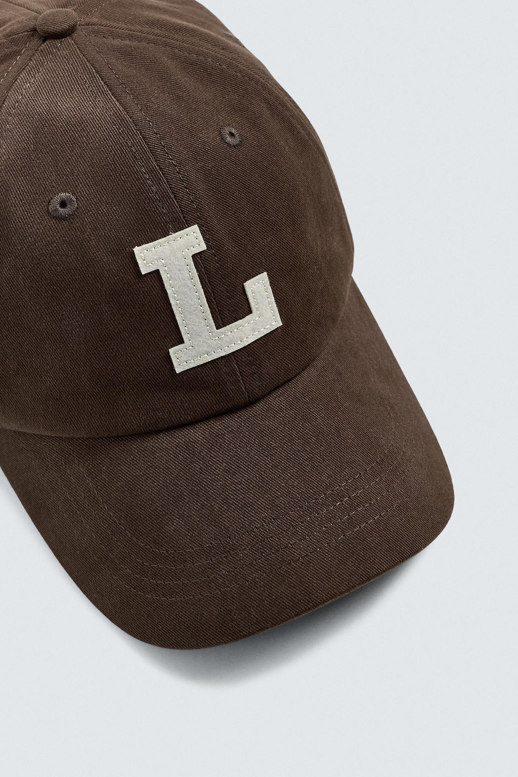 CAP WITH LETTER PATCH - Zara фото 3