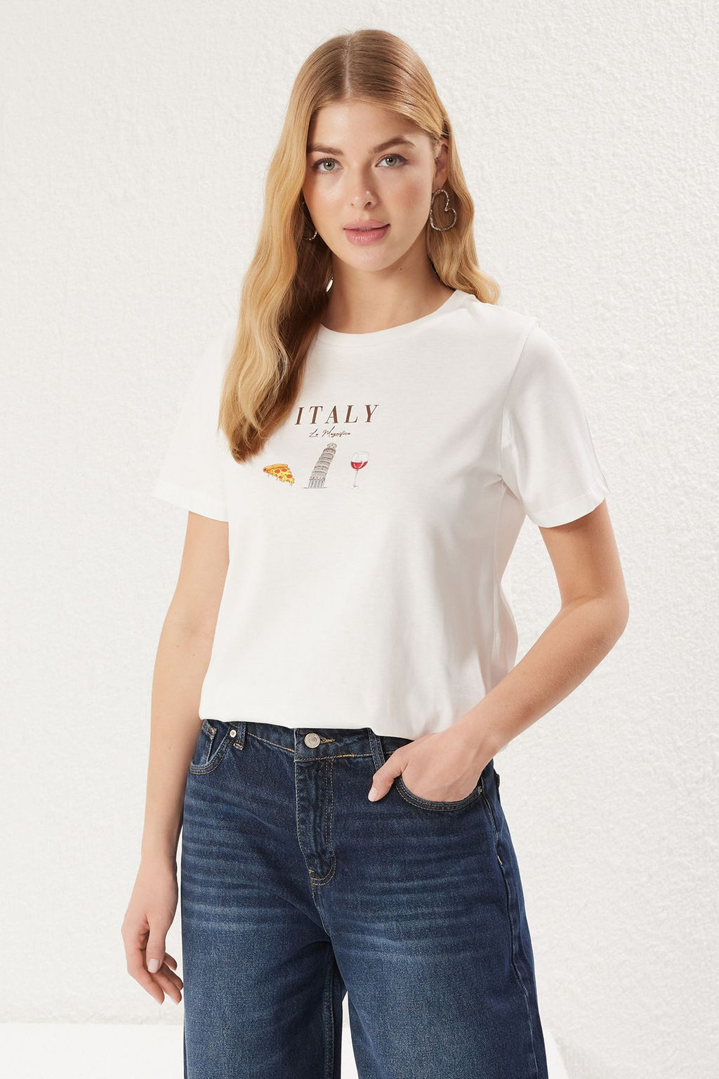 Ekru %100 Pamuk Regular/Normal Kal?p Slogan Bask?l? Orme T-Shirt TWOSS25TS00047