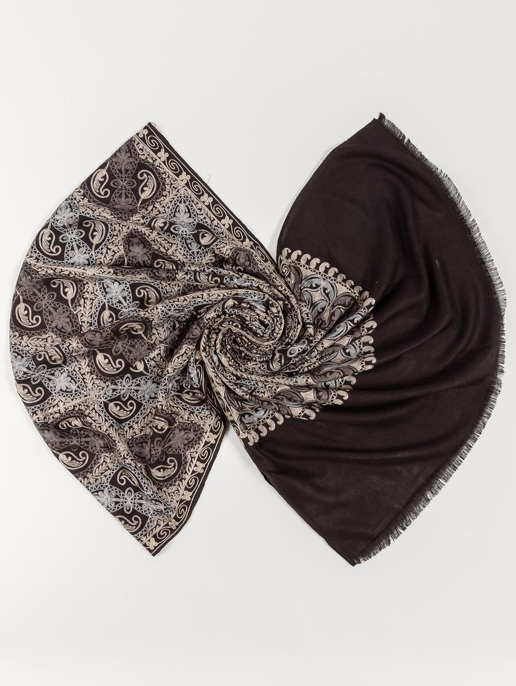 Палантин с вышивкой /шерсть/в ассорт № Тк850/27