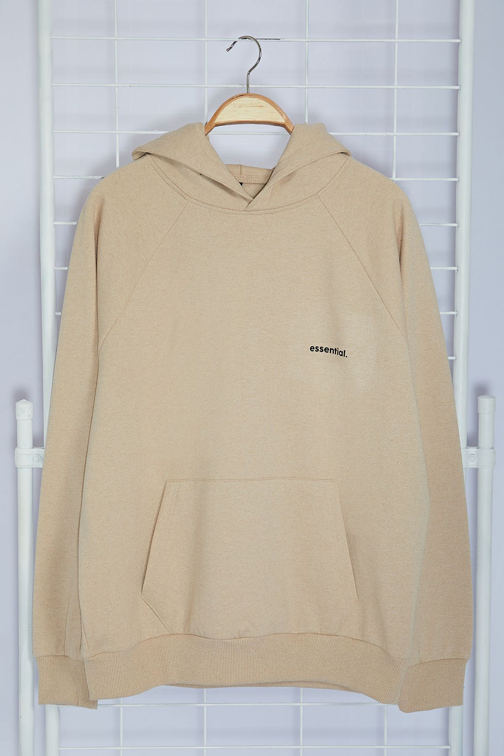 TRENDYOL MAN Bej Unisex Oversize/Genis Kesim Reglan Kol Sloganl? Kapusonlu Sweatshirt TMNAW25SW00156 - Trendyolmilla фото 16