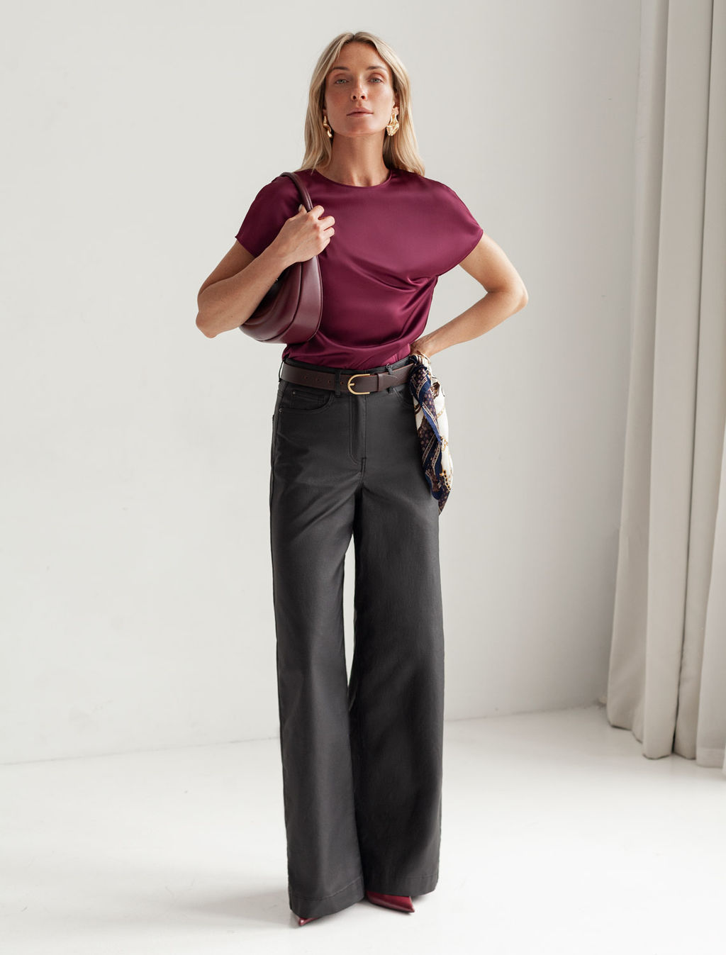 Блузка Vilatte D29.276 сатин винный  фото 5