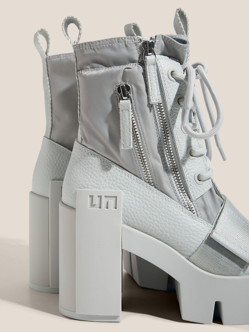 Ботильоны UNITED NUDE Grip Combat Mid Артикул 4638414, светло-серый
