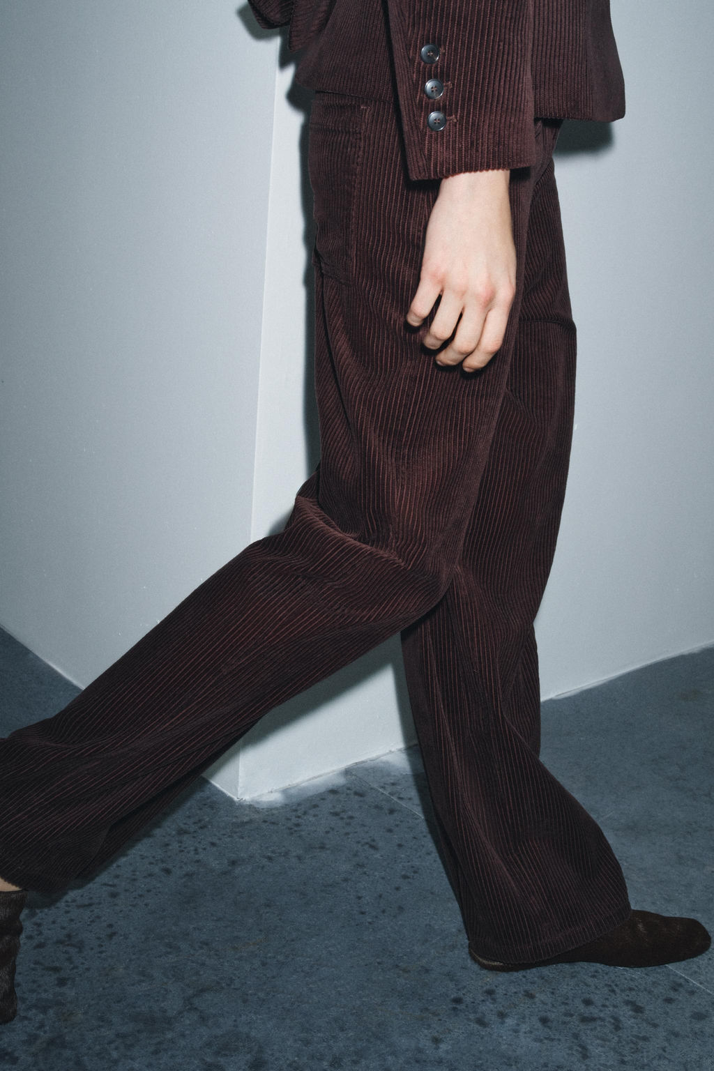 PANTAL?N WIDE LEG PANA ZW COLLECTION / Marr?n / Topo - Zara фото 4
