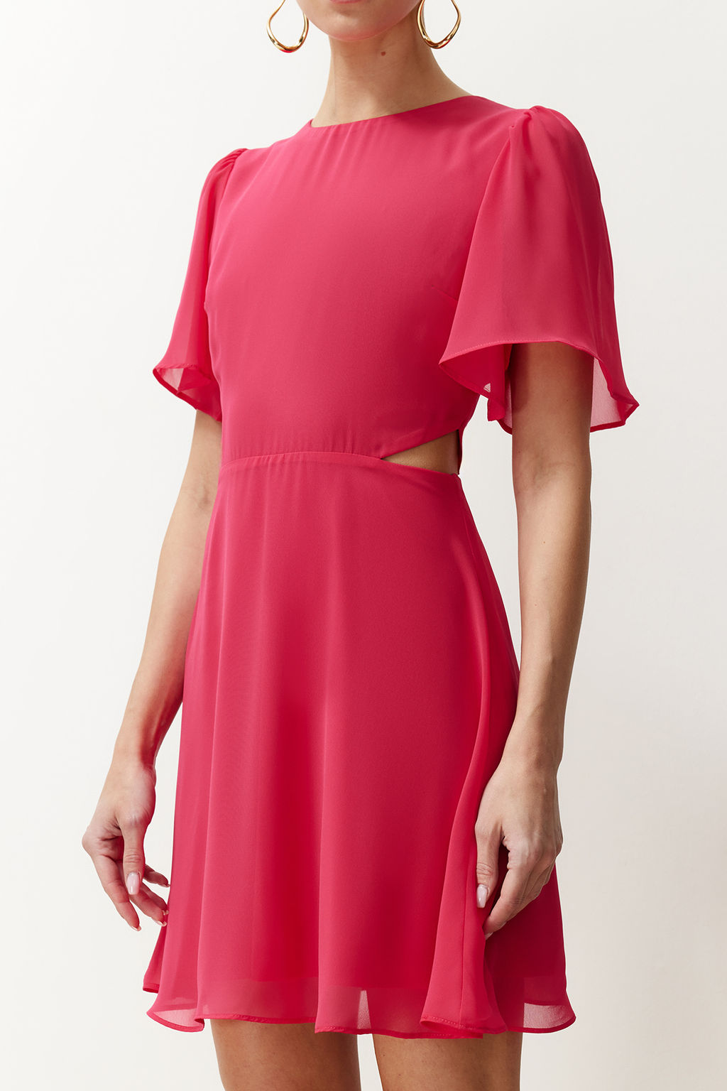Siyah Etegi Belden Ac?lan Cut Out/Pencere Detayl? Mini Dokuma Elbise TWOSS24EL00696 - Trendyolmilla фото 15