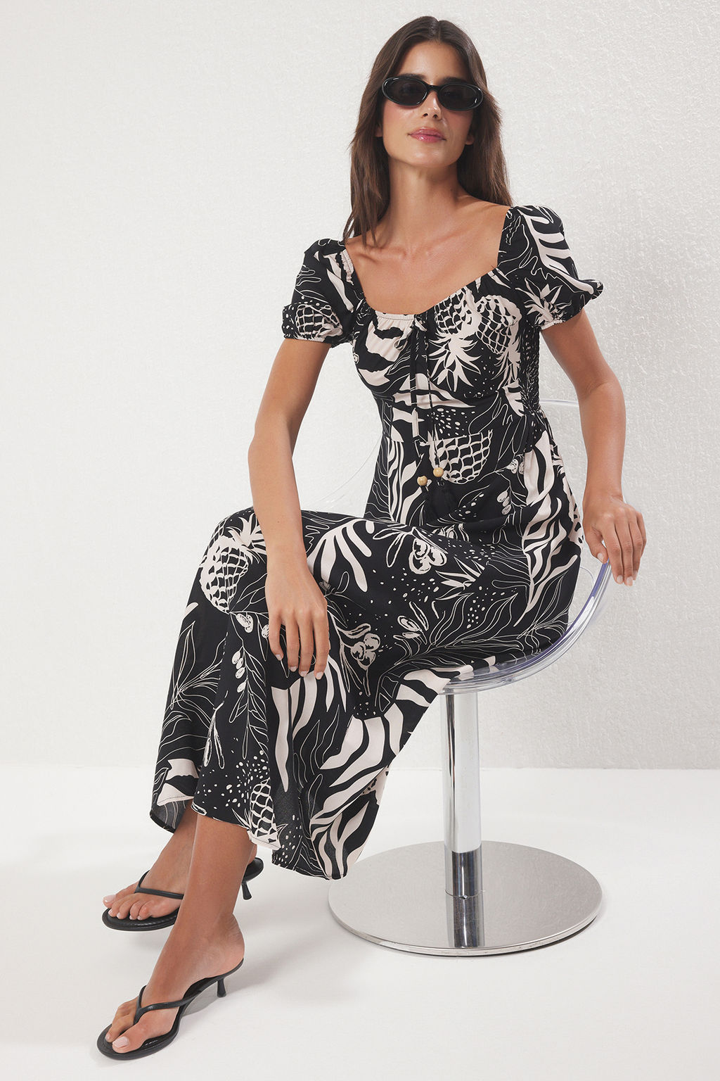 Mavi Cicekli Etegi Belden Ac?lan Baglama Detayl? Maxi Dokuma Elbise TWOSS25EL00657 - Trendyolmilla фото 6