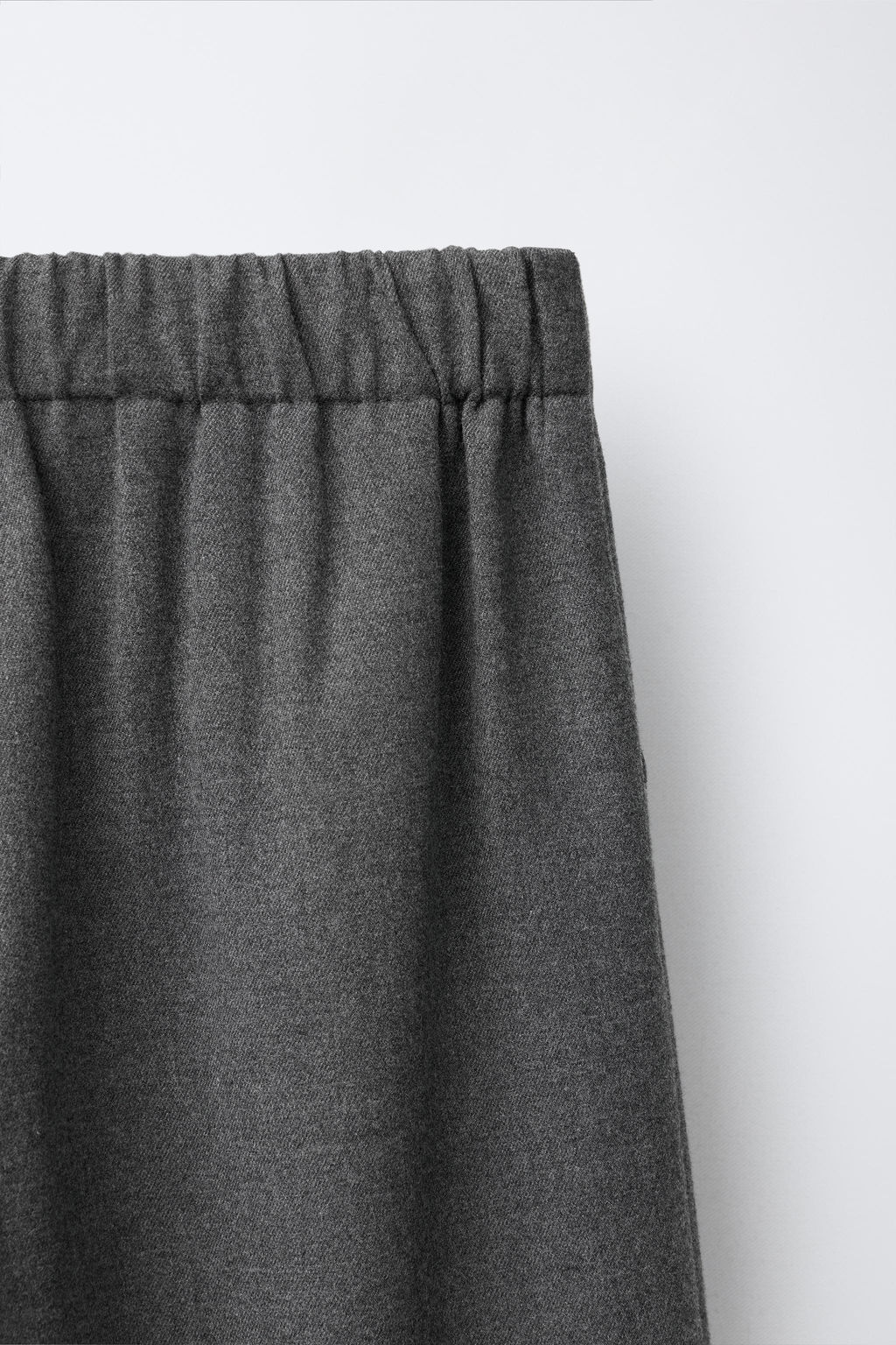 PLEATED SUIT TROUSERS - Zara фото 4
