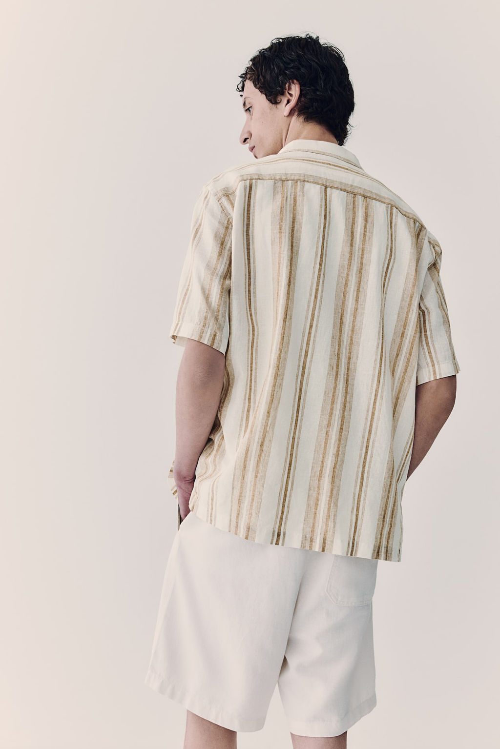 Camisa resort en mezcla de lino Regular Fit - H&m фото 5