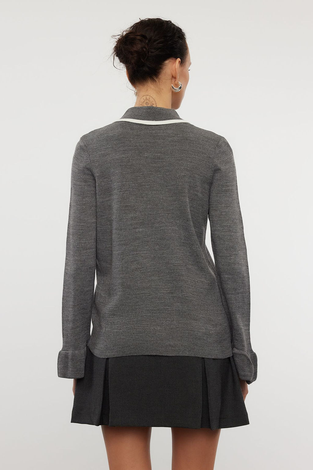 Antrasit Renk Bloklu Kurdele/Fiyonk Detayl? Triko Kazak TWOAW23KZ0039