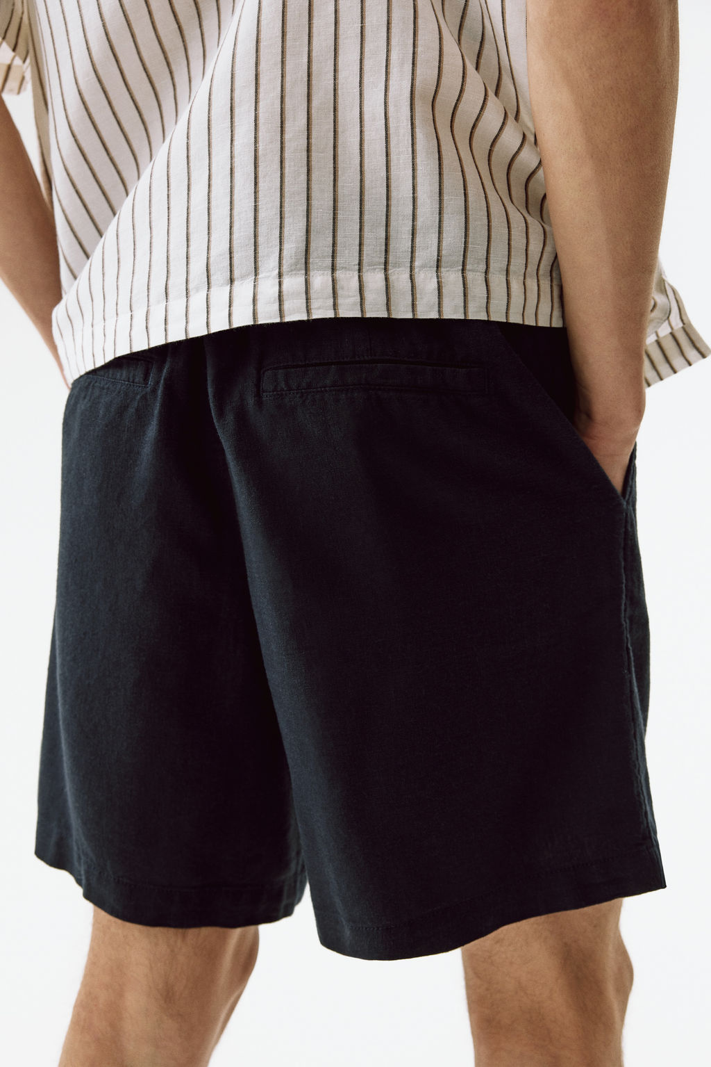 Pantal?n corto en mezcla de lino Relaxed Fit - H&m фото 8