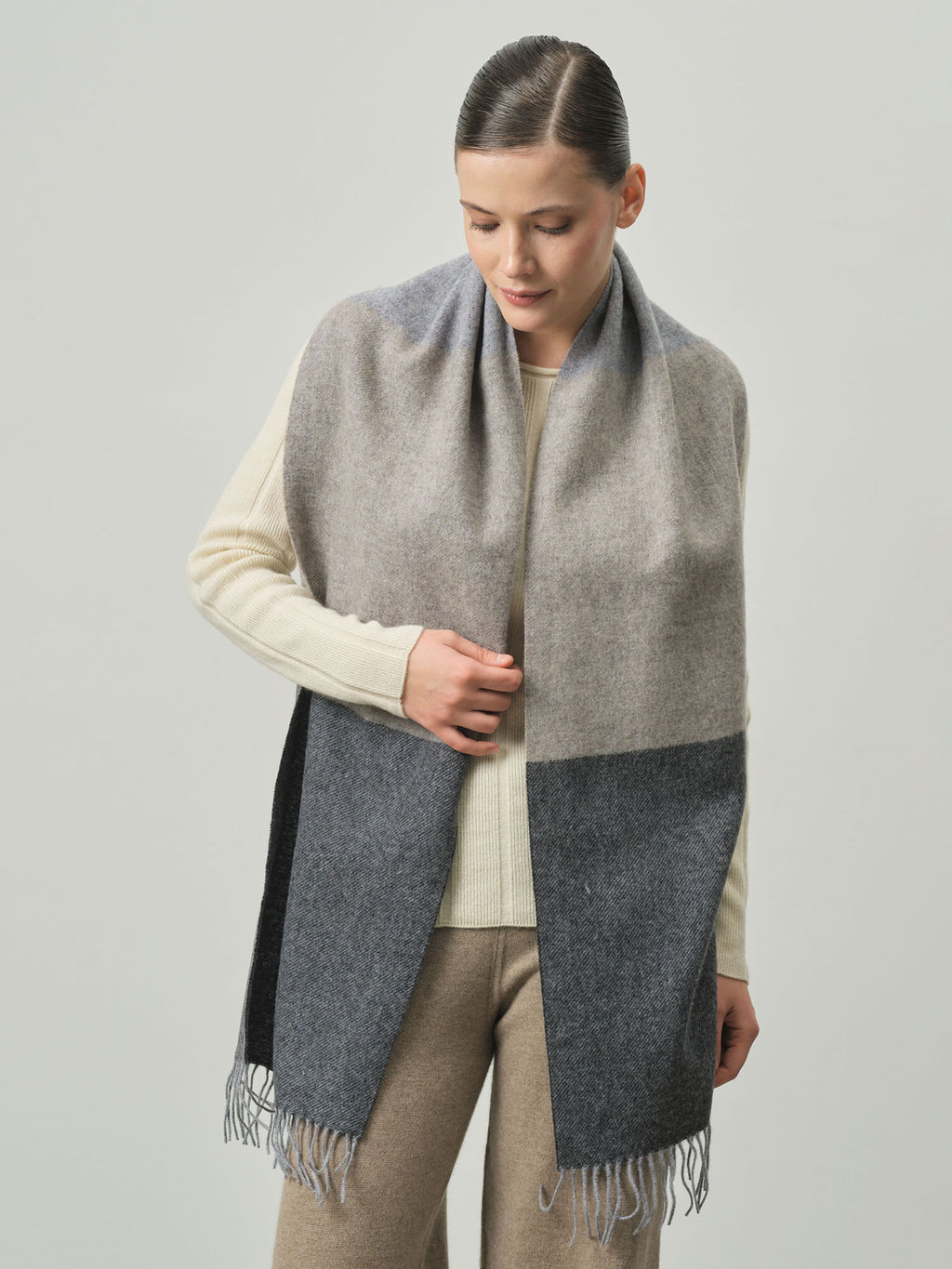 Шарф из шерсти 12043