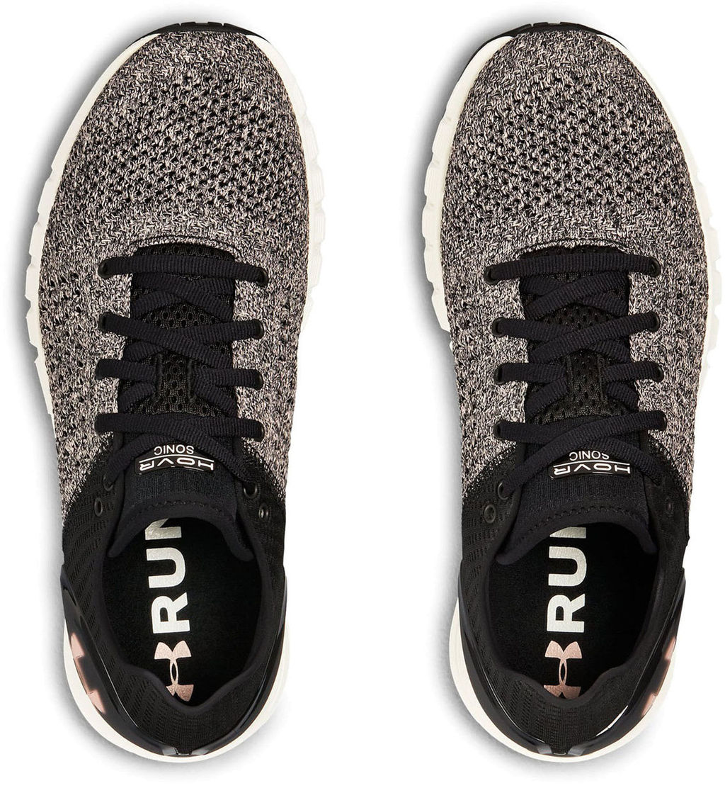 Кроссовки женские