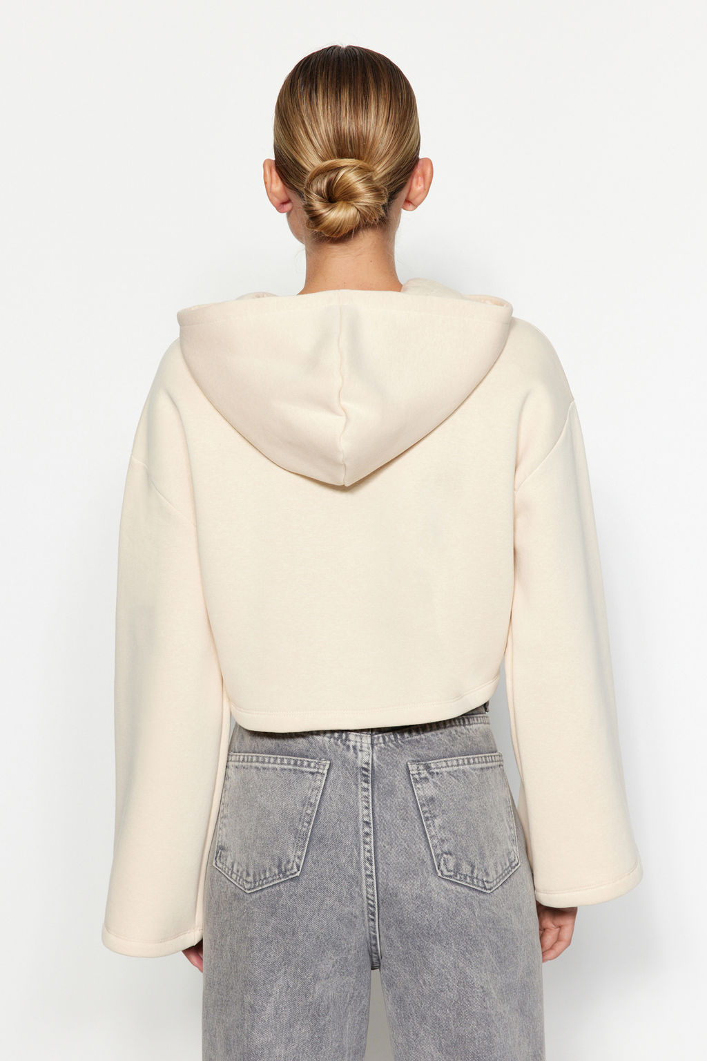 Ac?k Tas Kal?n Ici Polarl? Rahat Kesim Crop Ispanyol Kol Kapusonlu Orme Sweatshirt TWOAW24SW00284