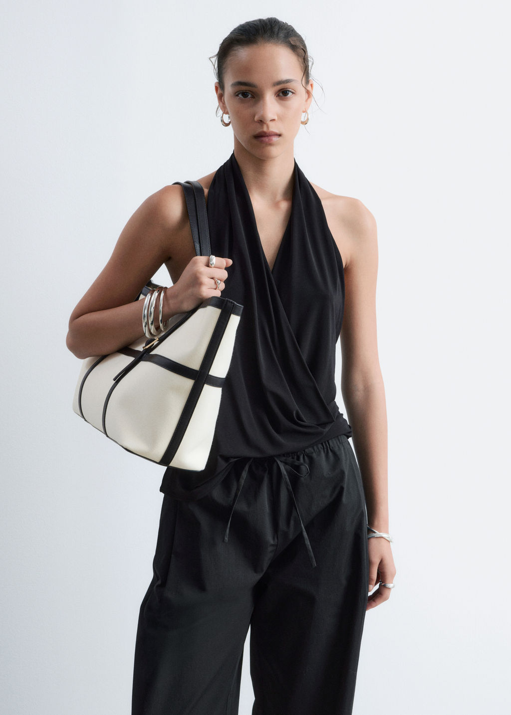 Top drapeado de cuello halter - H&m фото 2