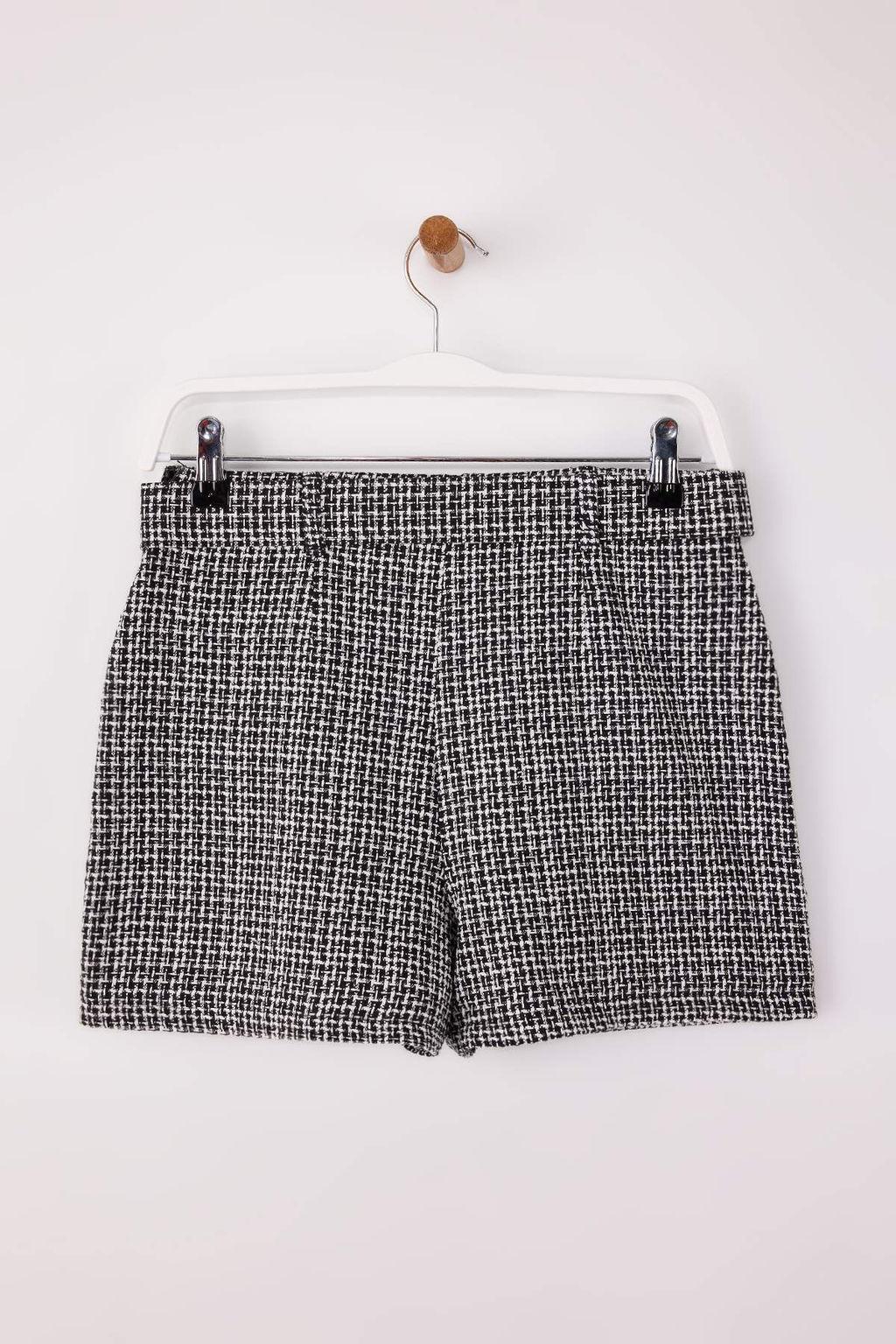 Siyah-Cok Renkli Kemerli Tuvit Mini Sort Etek TWOSS26SR00009