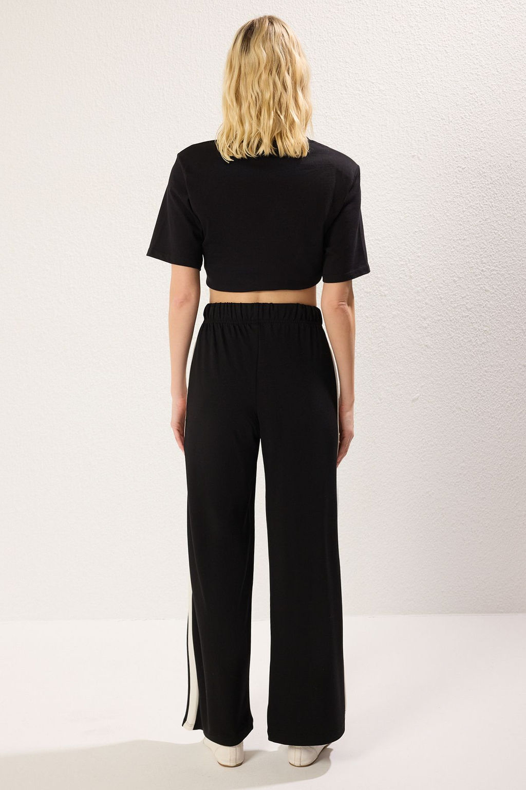 TRENDYOLMILLA Siyah Renk bloklu Straight Esnek Orme Pantolon TWOSS25PL00071  фото 6