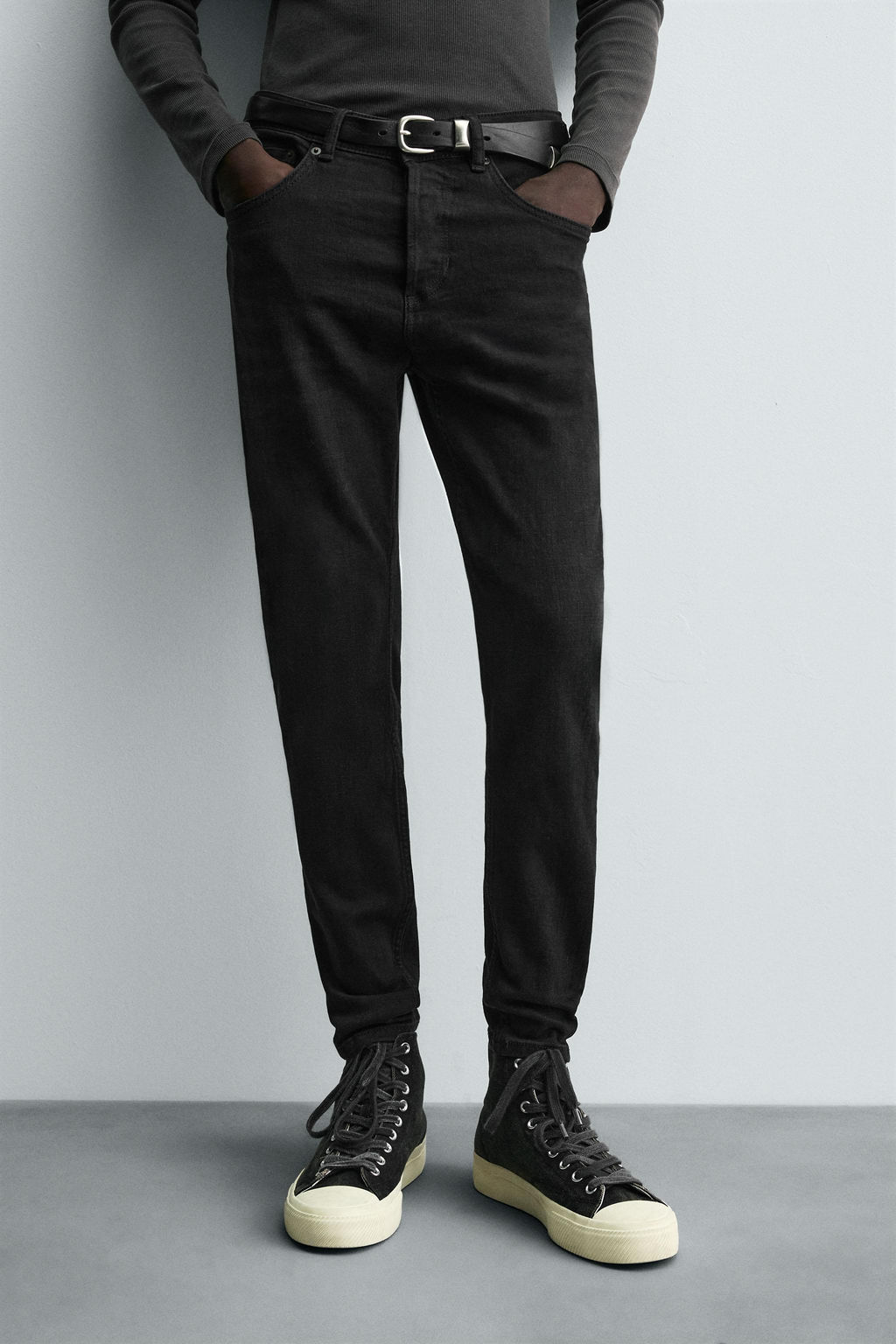 JEANS SKINNY CROPPED FIT / Negro - Zara фото 5