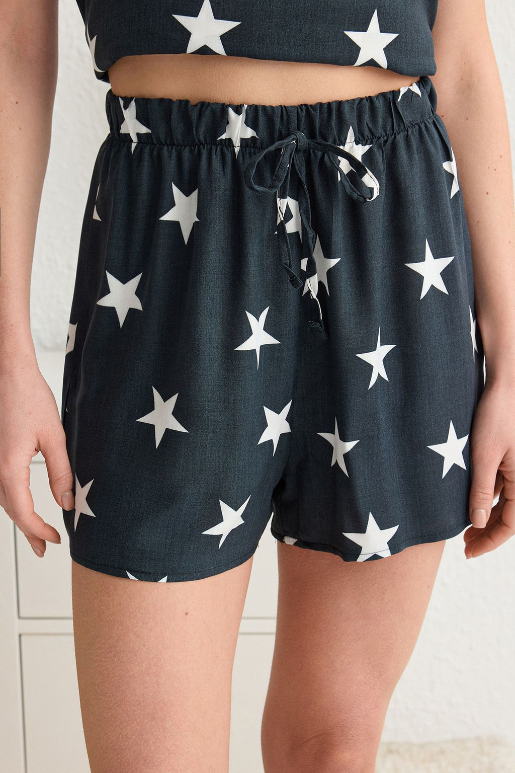 Trendyolmilla Yesil Y?ld?zl? Ip Ask?l? Viskon Sortlu Dokuma Pijama Tak?m? THMSS20PT0295  фото 4