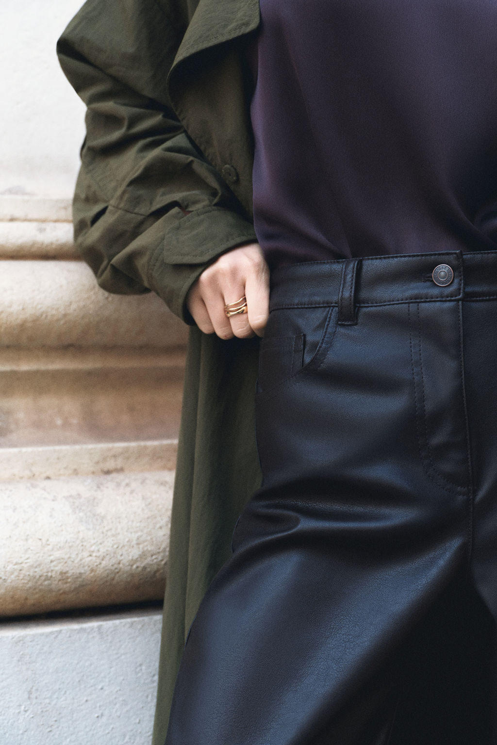 Pantal?n revestido con pernera barrel - H&m фото 7
