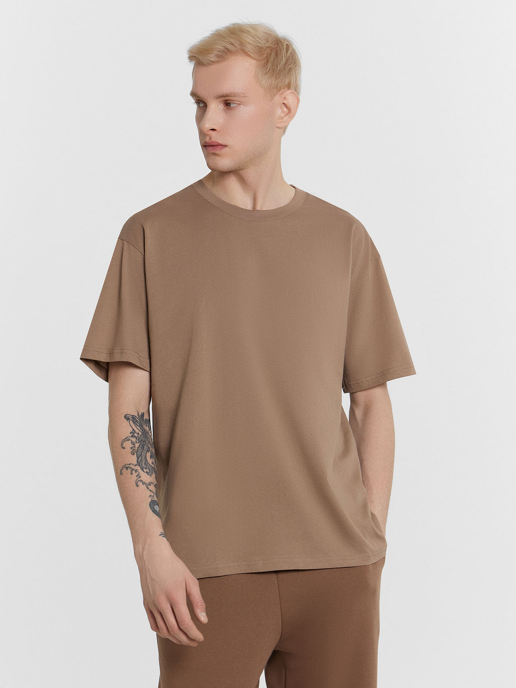 Футболка мужская бежевая мокко 111927