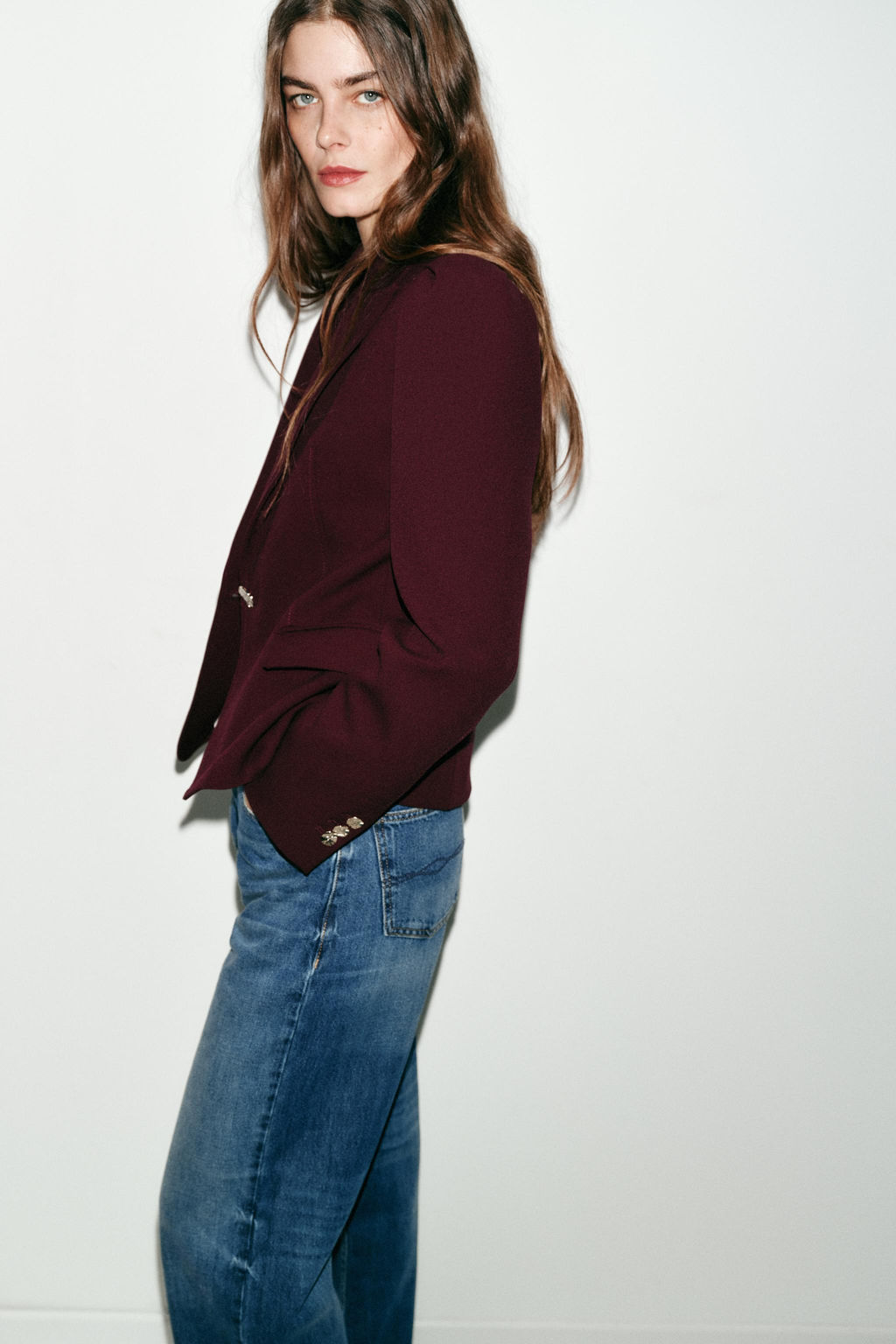 BLAZER ENTALLADA HOMBROS MARCADOS / Burgundy - Zara фото 6