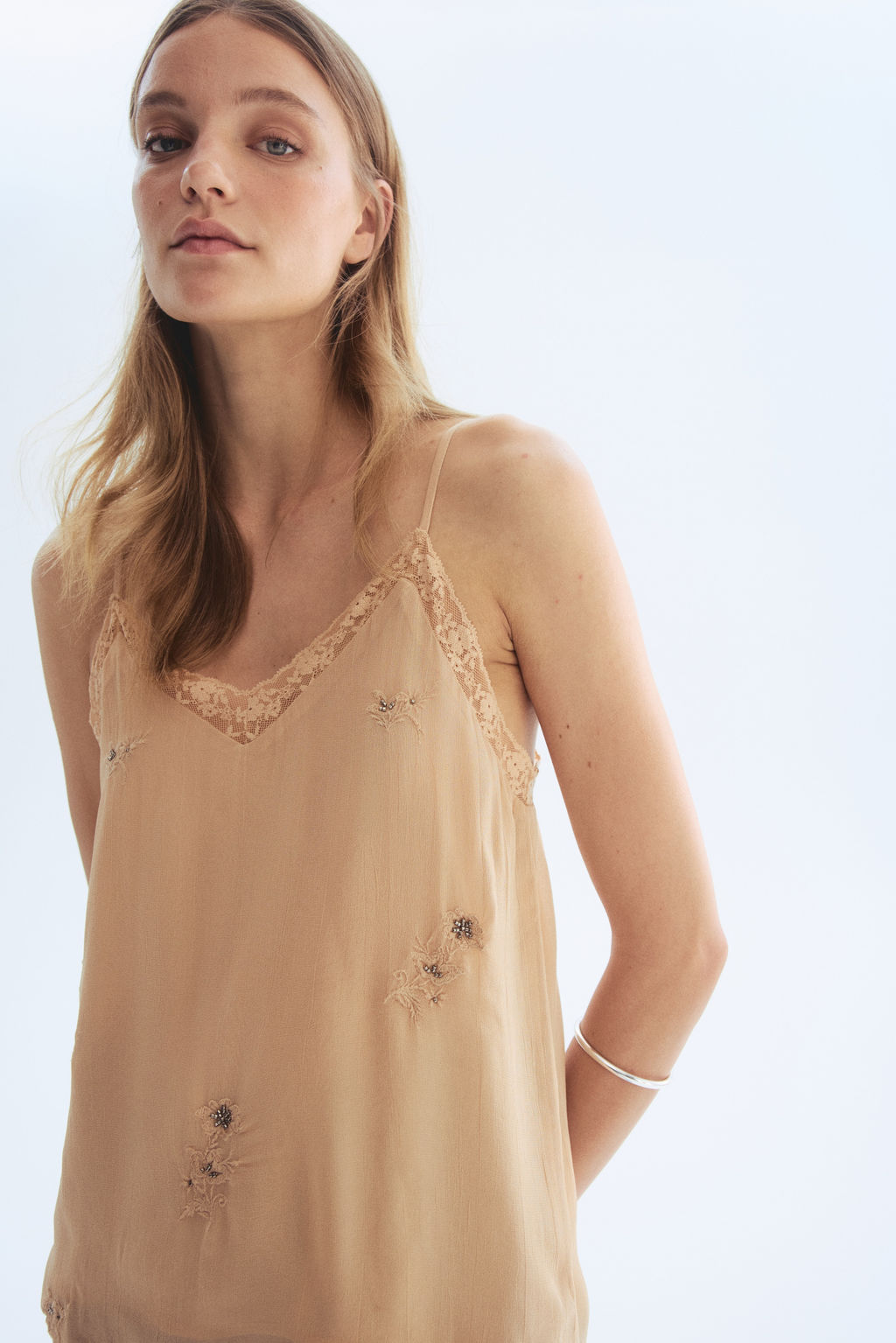 Top de tirantes con dise?o bordado - H&m фото 2