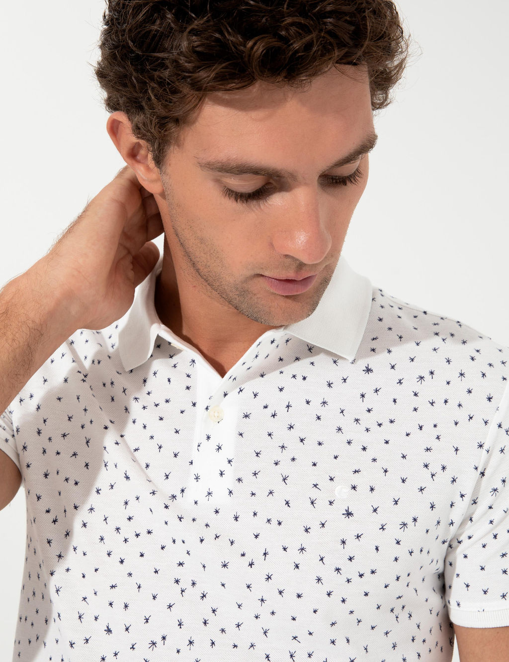 Белая футболка с воротником поло - Cacharel фото 3