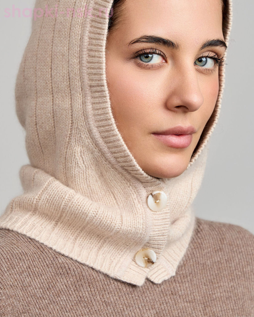 260143 REC Капор женский (56-58)