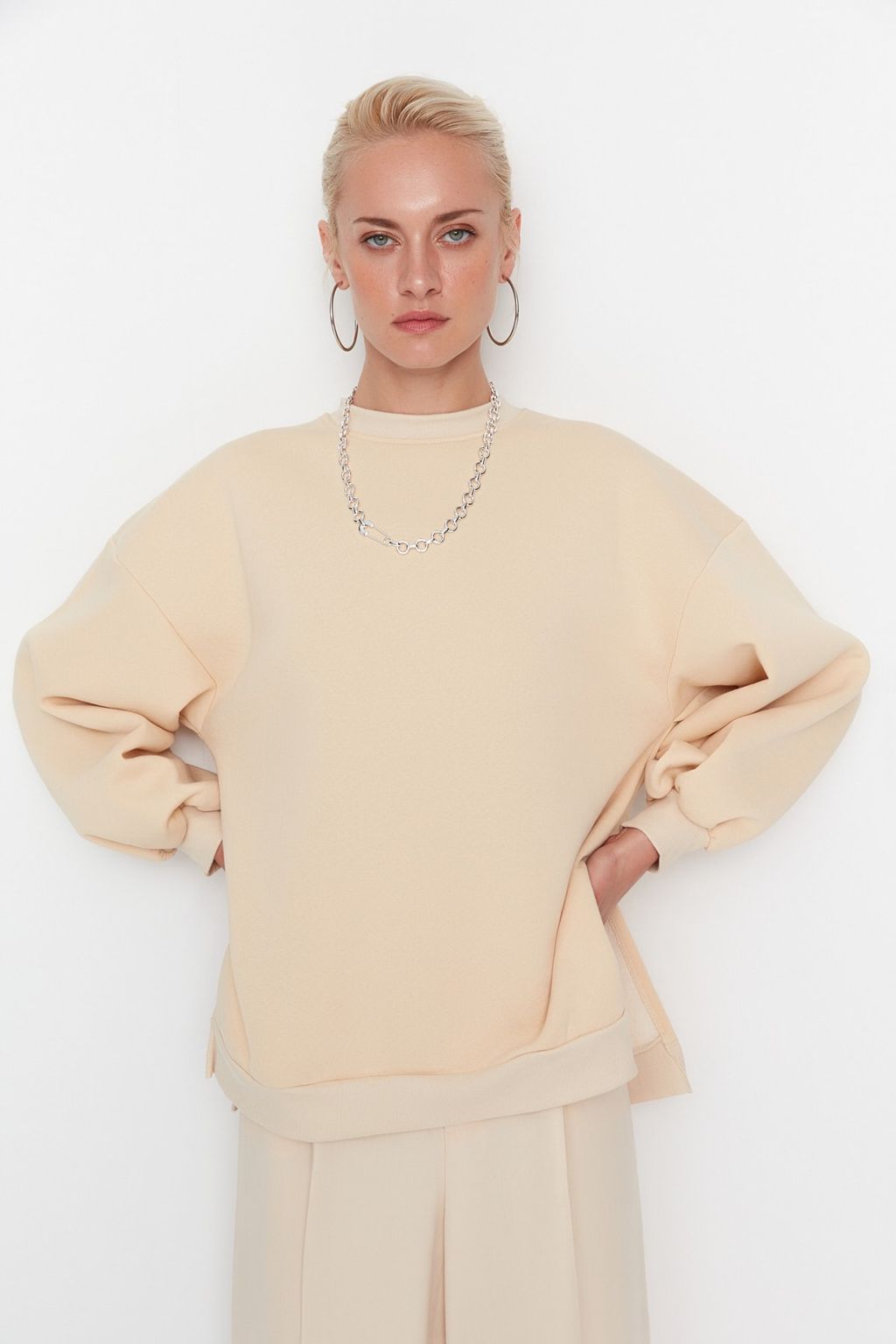 Bej Oversize/Genis Kal?p Y?rtmac Detayl? Kal?n Ici Polarl? Orme Sweatshirt TWOAW23SW00195