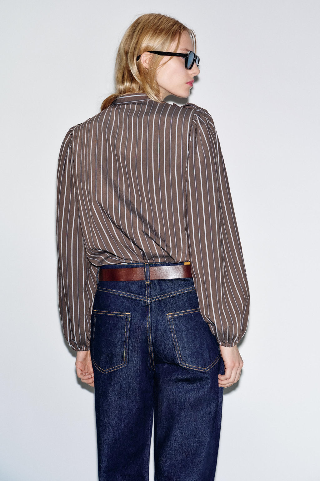 CAMISA RAYAS VOLANTES / Marr?n-Azul - Zara фото 6
