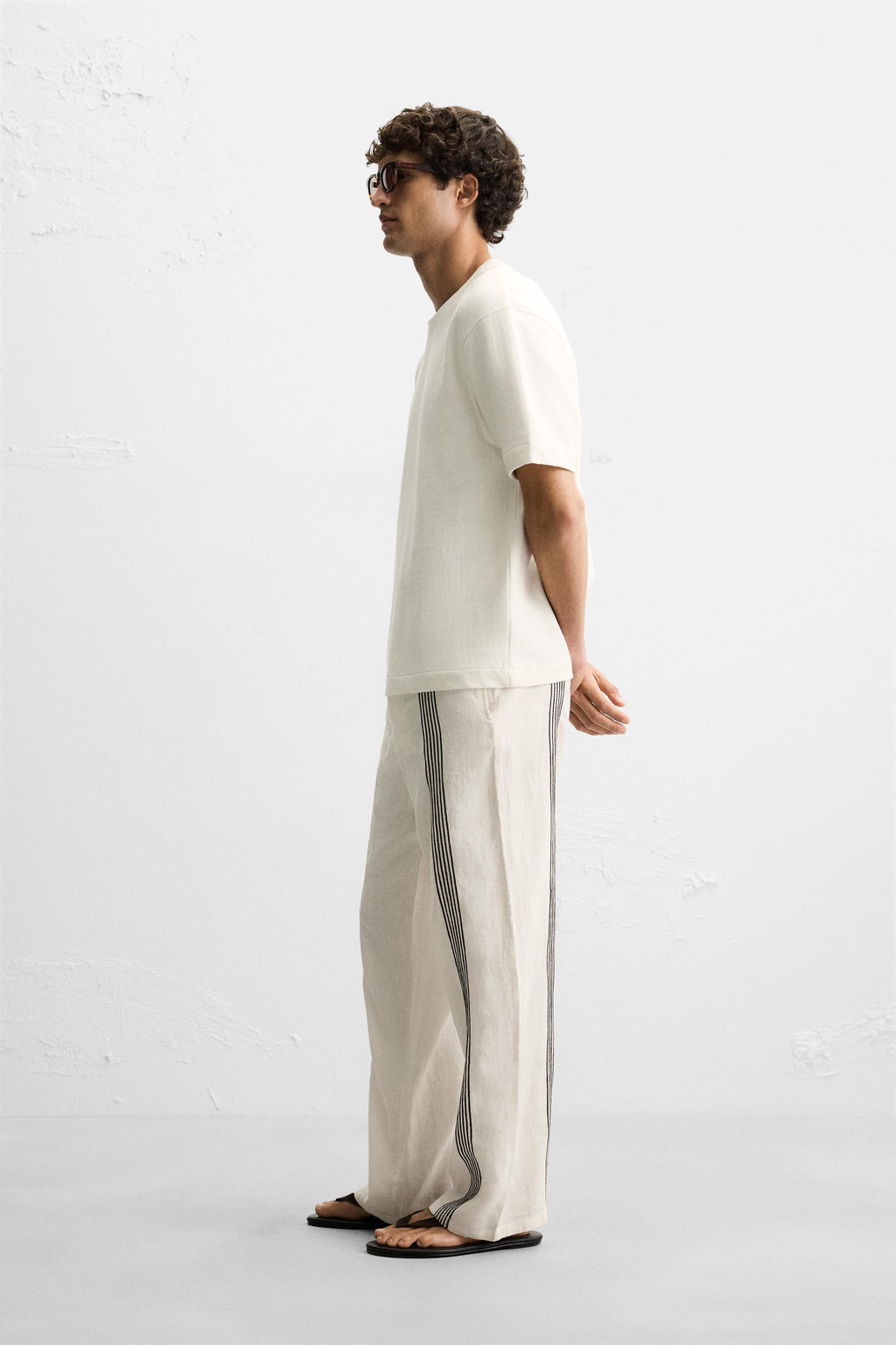 TEXTURED REGULAR FIT SWEATSHIRT - Zara фото 4