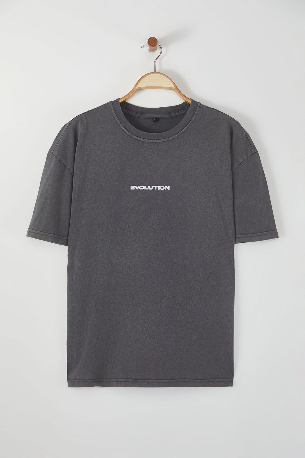 Trendyolmilla Man Antrasit Unisex Oversize/Genis Kesim Soluk Efekt Kelebek Bask?l? %100 Pamuk T-Shirt TMNSS25TS00013  фото 9