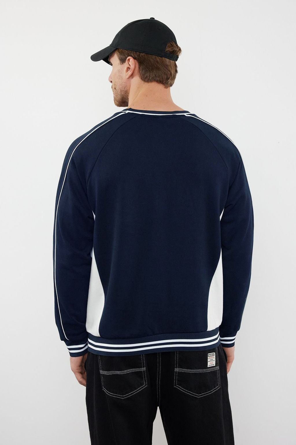 TRENDYOL MAN Lacivert Oversize/Genis Kesim Bask?l? Biye Detayl? Kolej Ici Polarl? Sweatshirt TMNAW25SW00145 - Trendyolmilla фото 4
