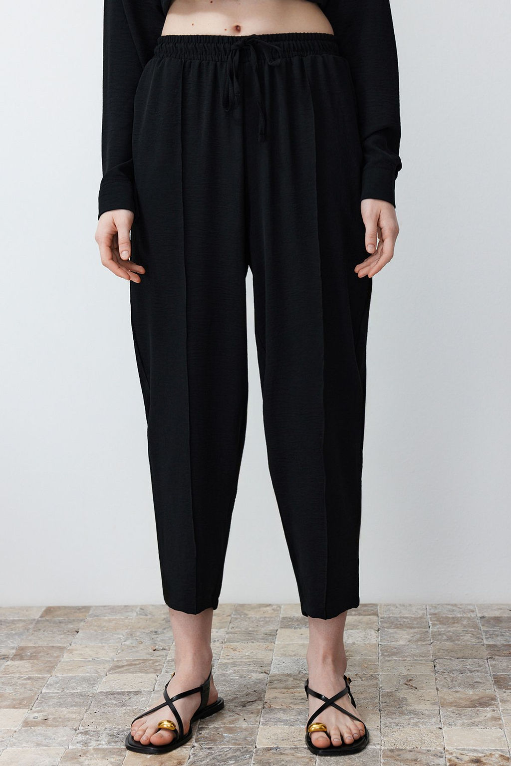 Siyah Dokuma Gomlek-Pantolon Aerobin Tak?m TWOSS24AU00038