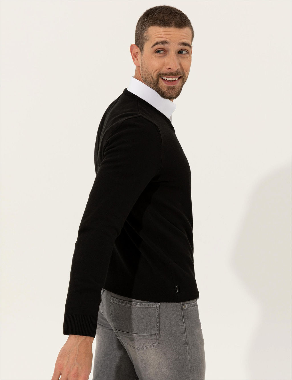 Siyah Slim Fit V Yaka Basic Triko Kazak