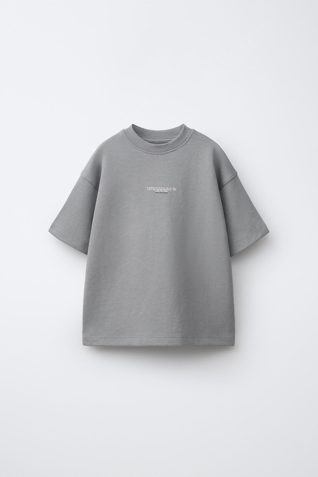 CONJUNTO CAMISETA Y BERMUDA INTERLOCK / Gris vigor?