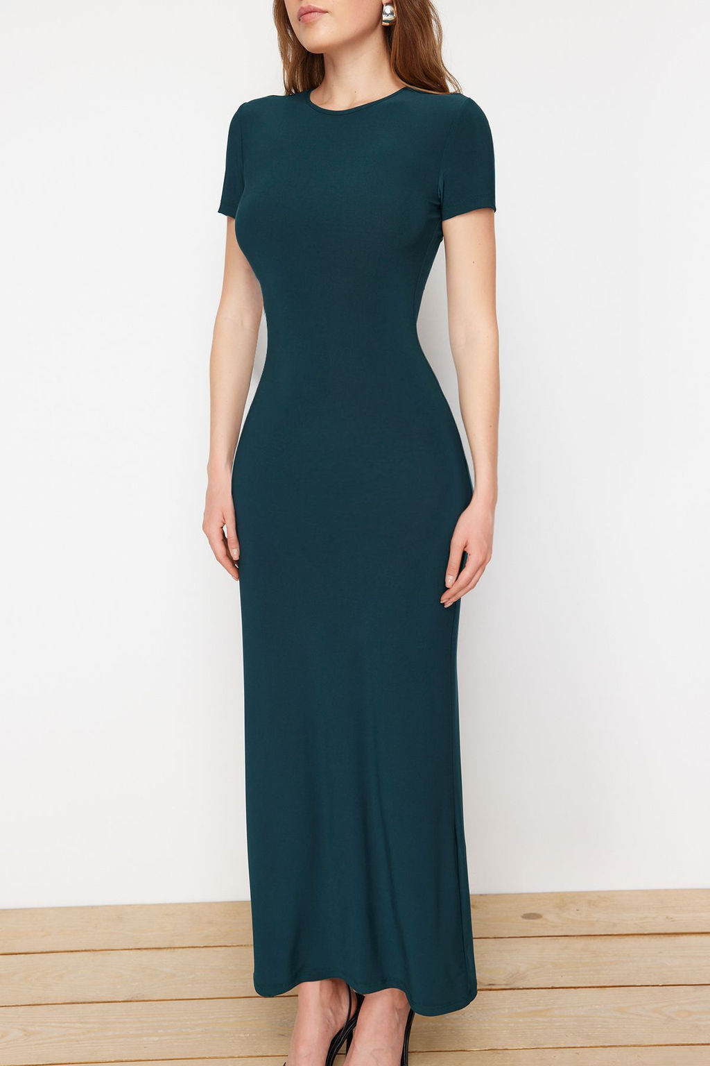 Zumrut Yesili K?sa Kol Vucuda Oturan Bisiklet Yaka Esnek Orme Maxi Kalem Elbise TWOSS24EL00097