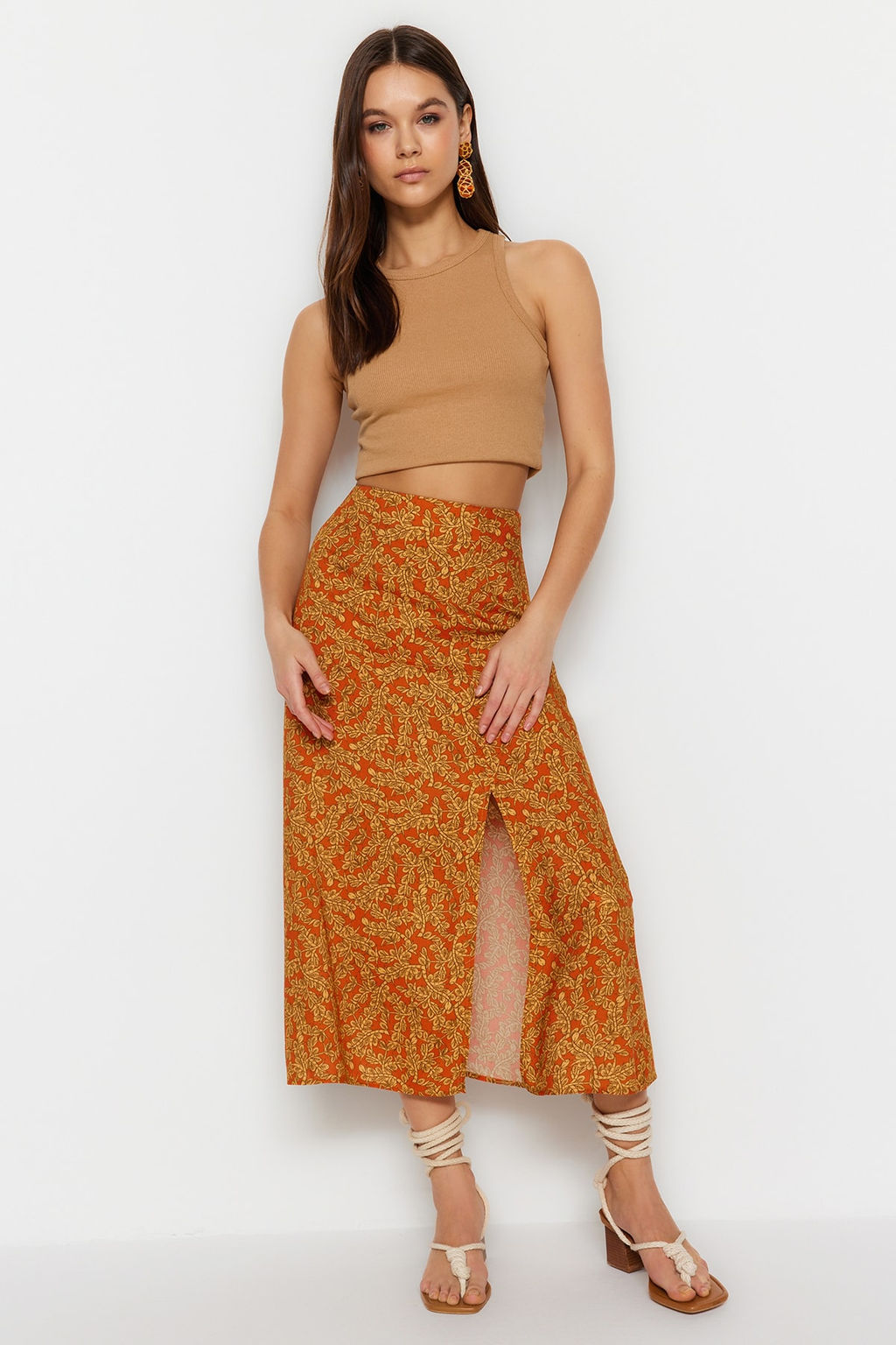 TRENDYOLMILLA Siyah Y?rtmacl? Detayl? Viskon Kumasl? Hayvan Desenli Midi Dokuma Etek TWOAW22ET0447 фото 19