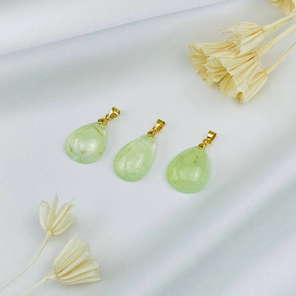 Кулон из Пренита