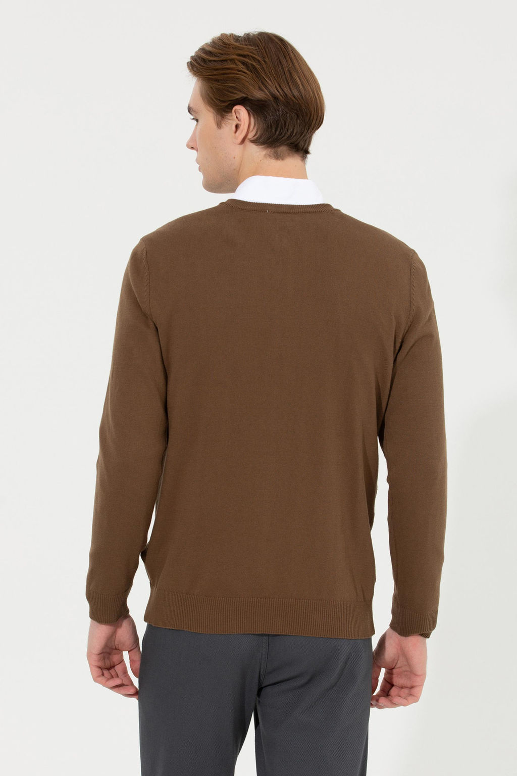 U. S. Polo Assn Мужской базовый трикотажный свитер кокосового цвета с v-образным вырезом - U.s. polo assn фото 5