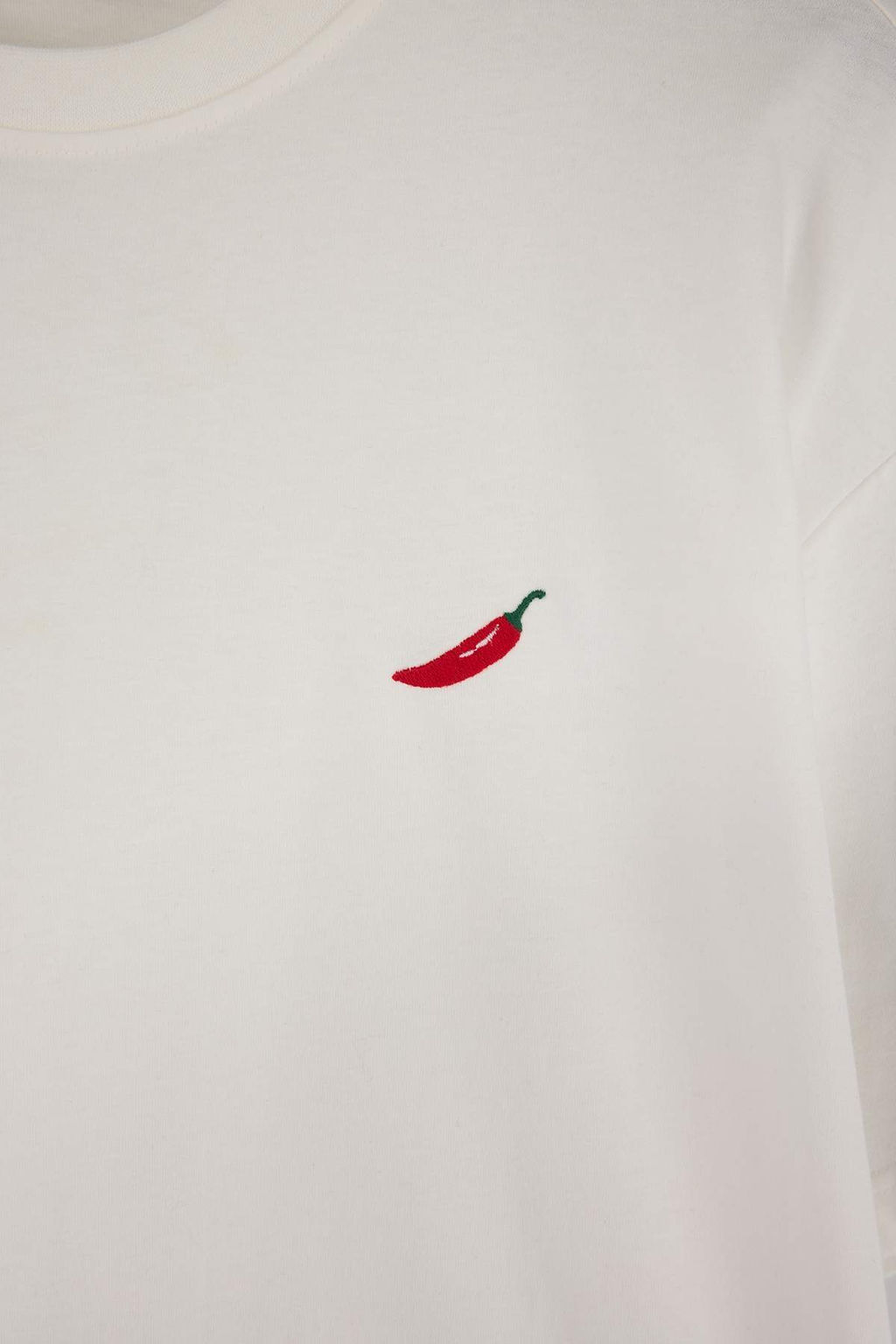 Ekru Biber Nak?sl? Oversize/Rahat Kesim %100 Pamuk T-Shirt TMNSS22TS0318