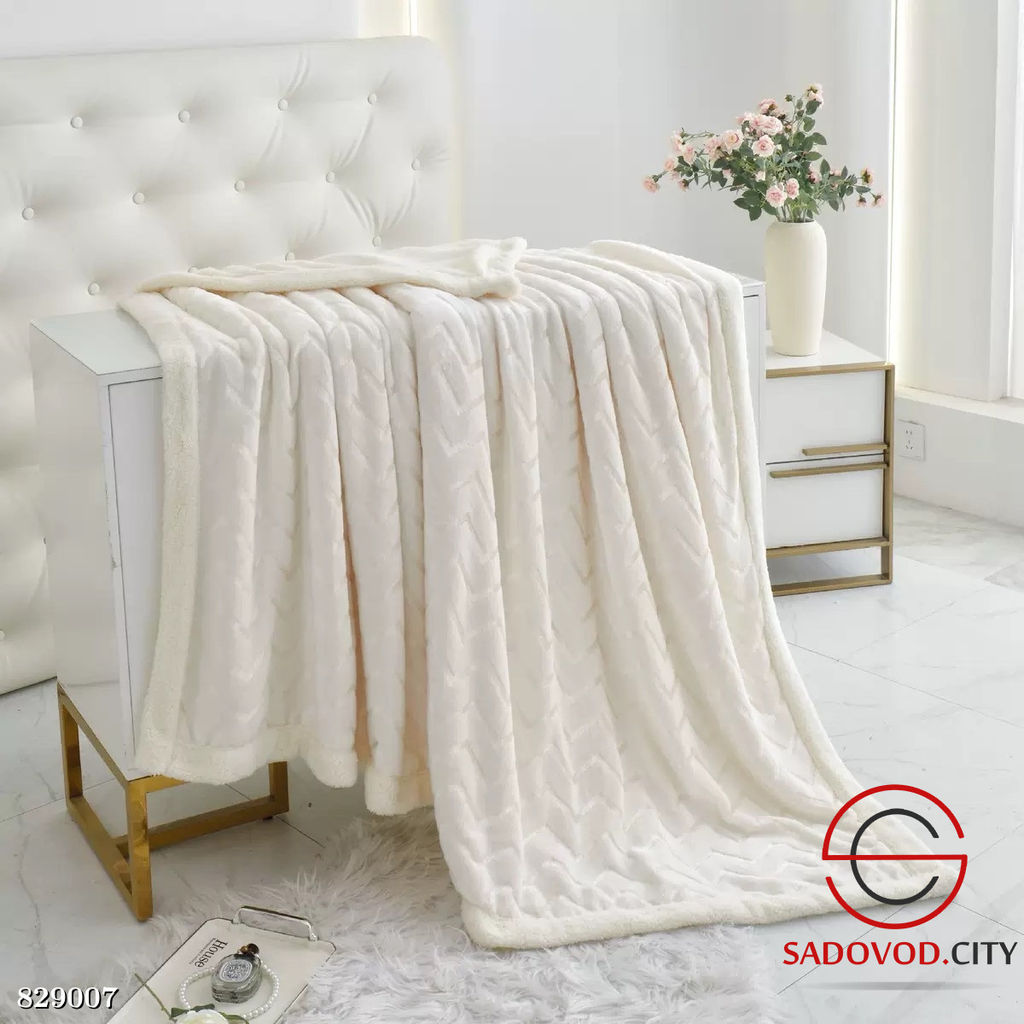 Плед из велсофта в подарочной упаковке