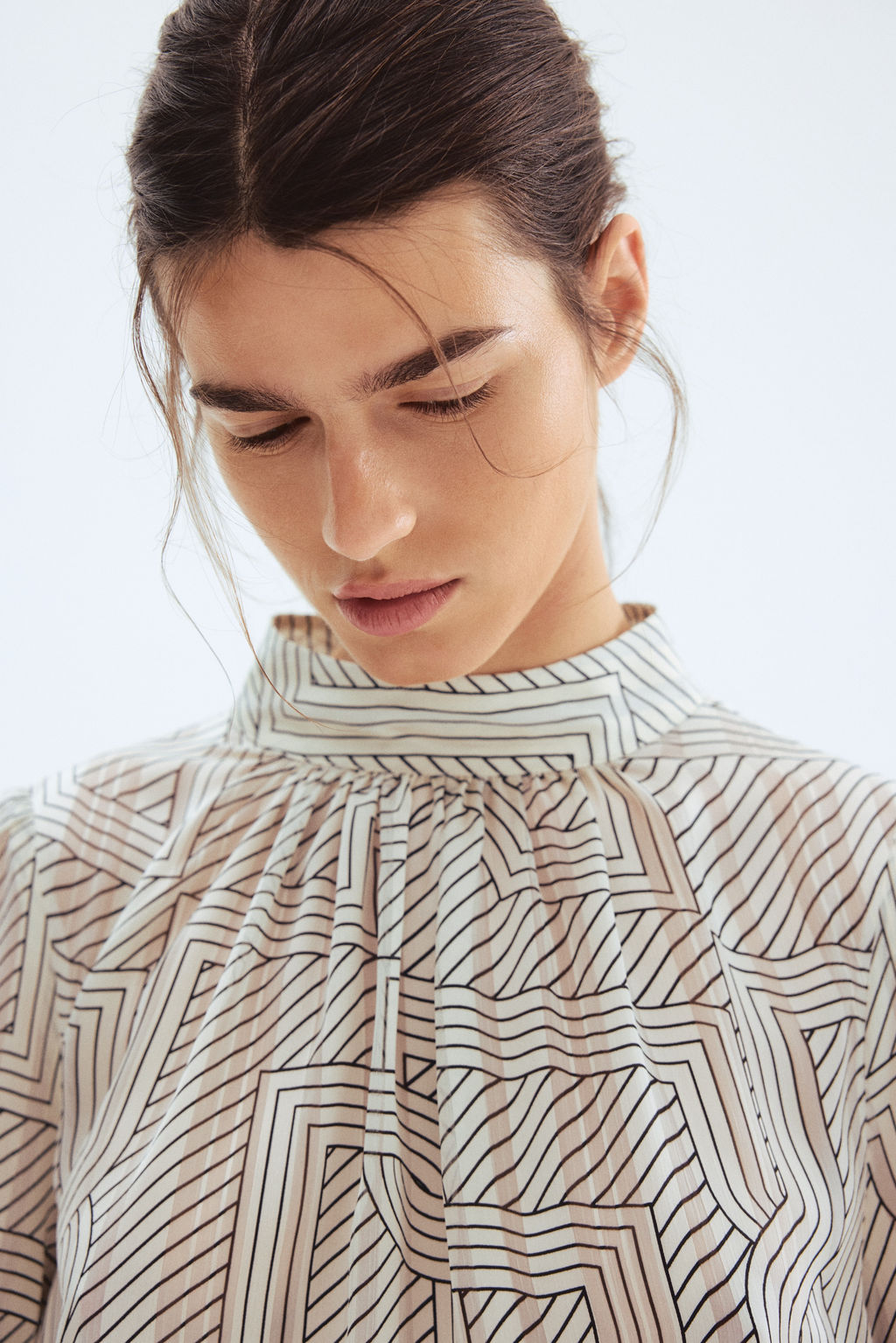 Stand-collar blouse - H&m фото 11