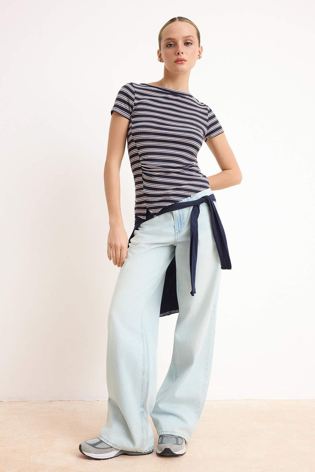 Lacivert Cizgili Fitted/Vucuda Oturan K?sa Kollu Buzgulu Fitilli Esnek Orme Bluz TWOSS26BZ00377