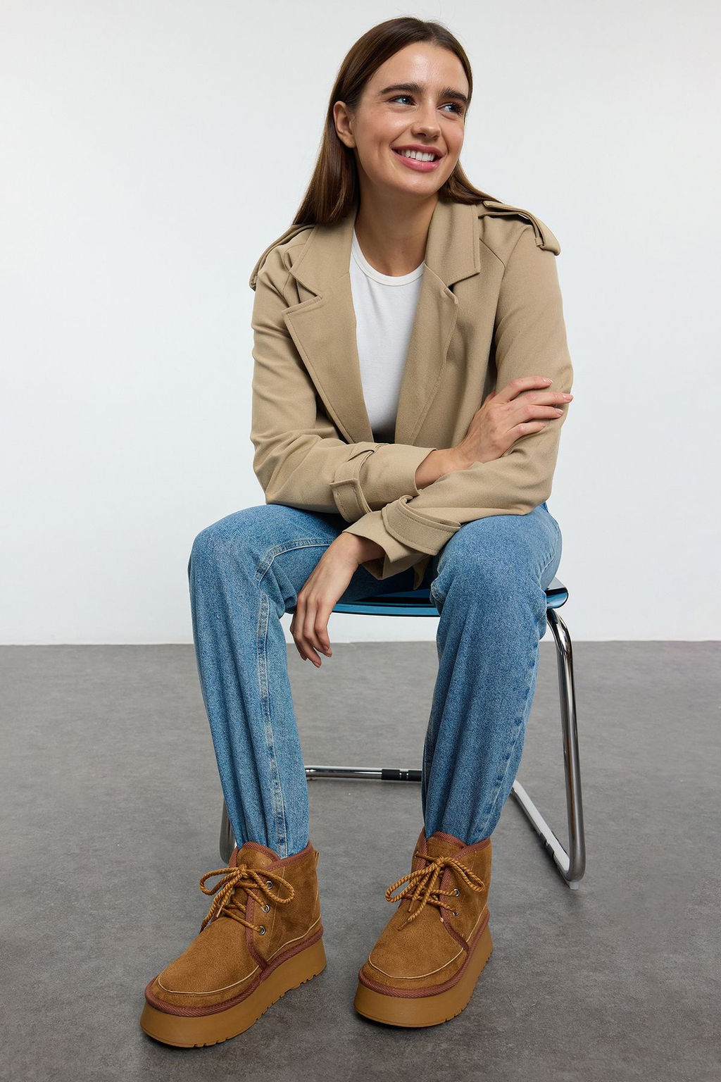 Trendyolmilla Shoes Taba Suet Bagc?kl? Platform Kal?n Duz Tabanl? Kad?n Bot TAKAW25BO00062  фото 3