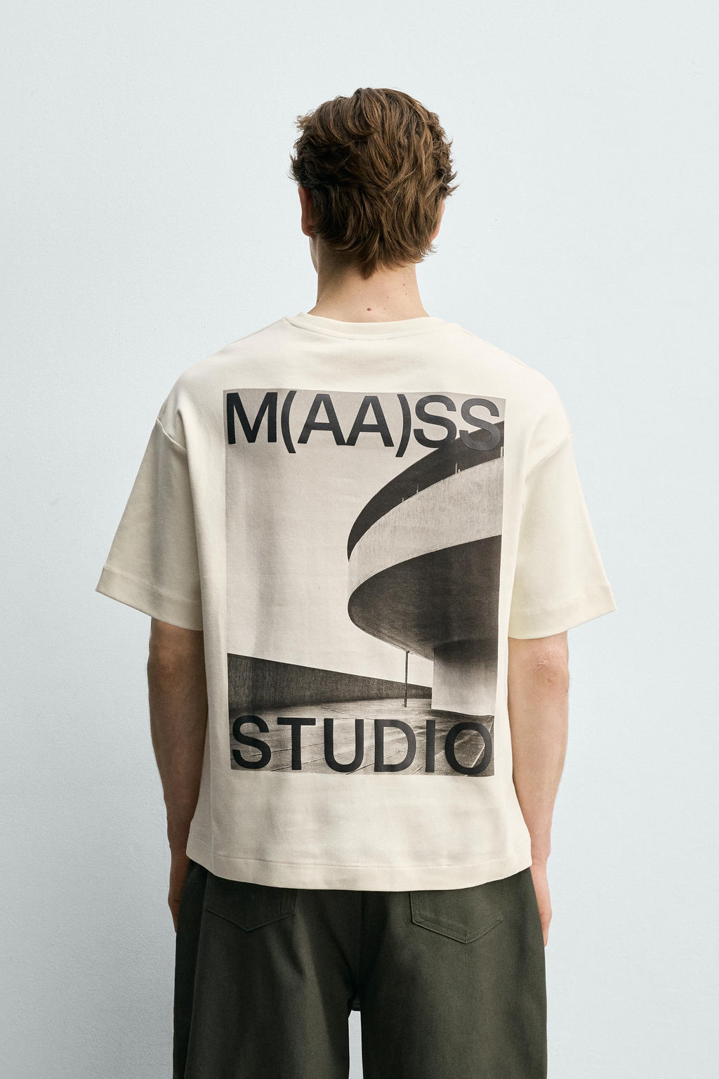 SUDADERA INTERLOCK ESTAMPADO FOTOGR?FICO / Beige - Zara фото 3