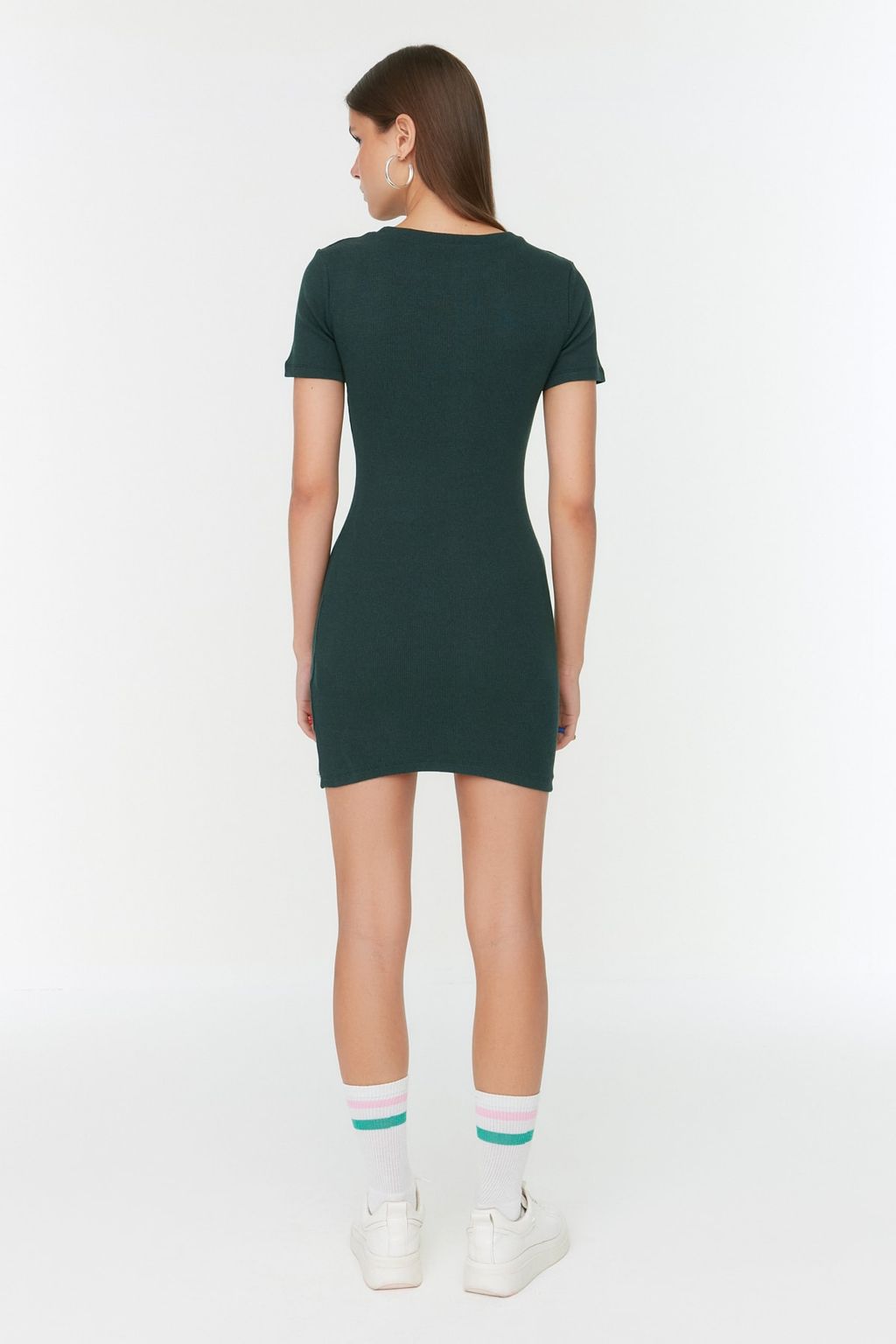 TRENDYOLMILLA Siyah Vucuda Oturan Mini Bisiklet Yaka Fitilli Esnek Orme Kalem Elbise TWOSS19AD0053  фото 5