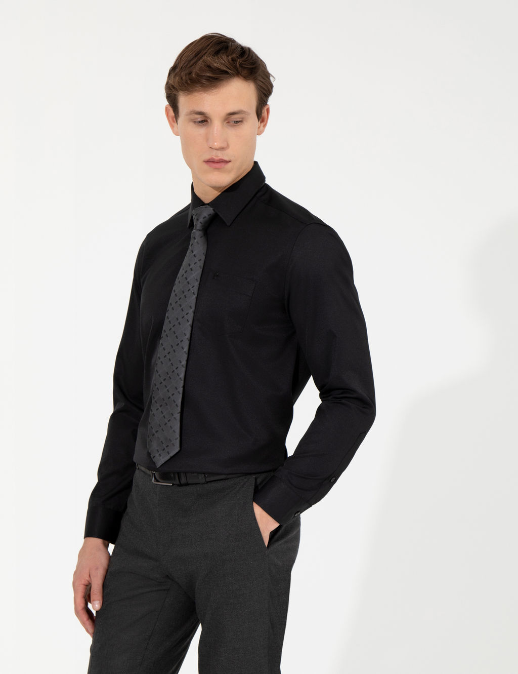 Siyah Regular Fit Uzun Kollu Klasik G_mlek