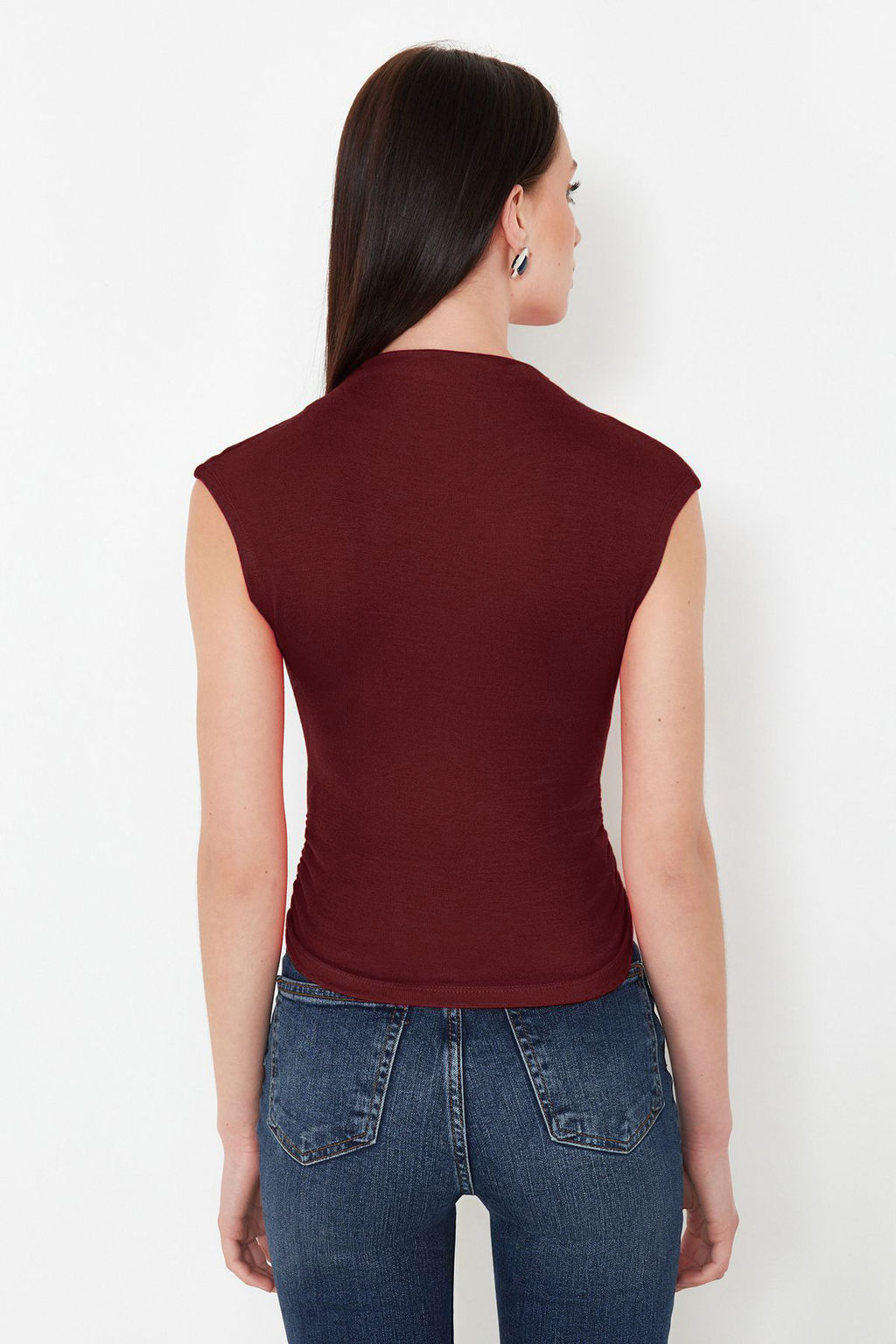 Bordo Dik Yaka Buzgu/Drape Detayl? Fitted/Vucuda Oturan Asimetrik Orme Bluz TWOSS24BZ00534